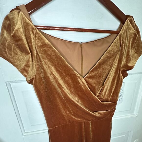 NWTs Dessy Group Velvet Capped Sleeve Dress Size XS - Picture 5 of 12